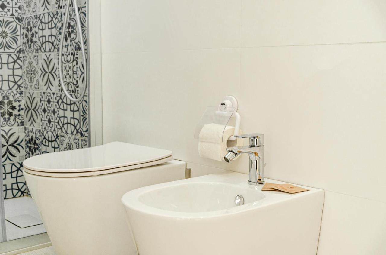Spa & Relax Aesthetic Apartment 50M Dal Mare Monopoli Exterior photo